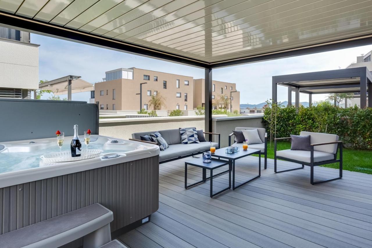 Shell Luxury Residences With Pool And Whirlpool Задар Екстериор снимка
